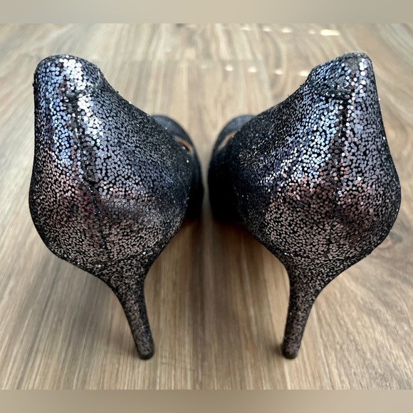 Womens CORSO COMO Dark Silver Sparkly Leather Almond Toe Pumps Heels Size 7.5 - Picture 5 of 5